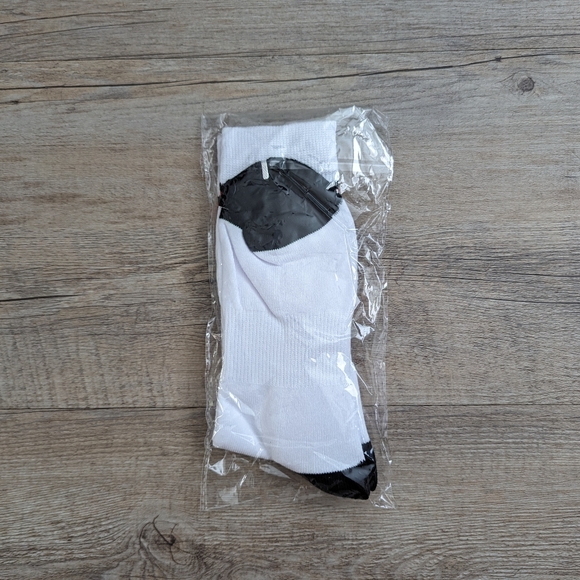 Assholes Live Forever Linda Finegold ALF Socks - Picture 2 of 3